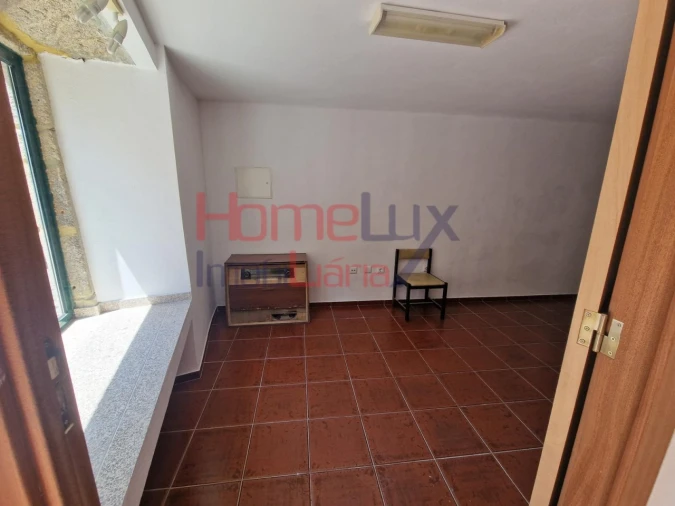 Moradia T2 para Venda em Tarouca e Dálvares Foto 35