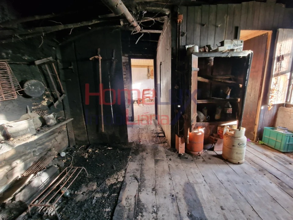 Moradia T2 para Venda em São Martinho das Moitas e Covas do Rio Foto 16