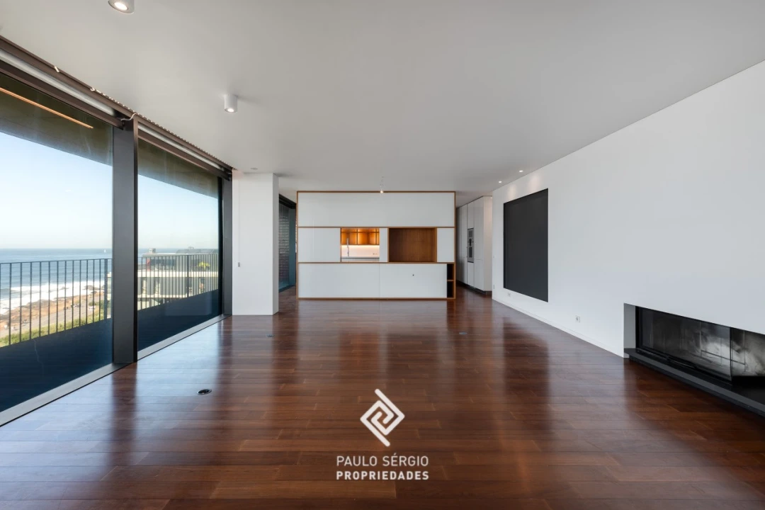Apartamento T5 para Venda em Canidelo Foto 1