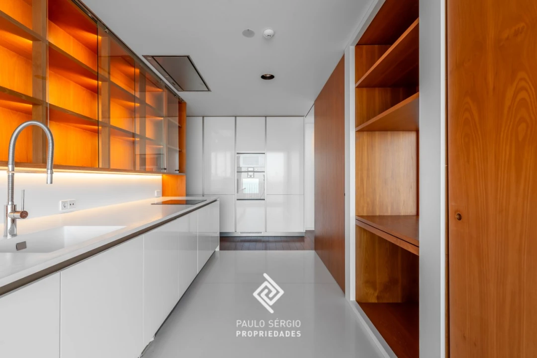 Apartamento T5 para Venda em Canidelo Foto 6