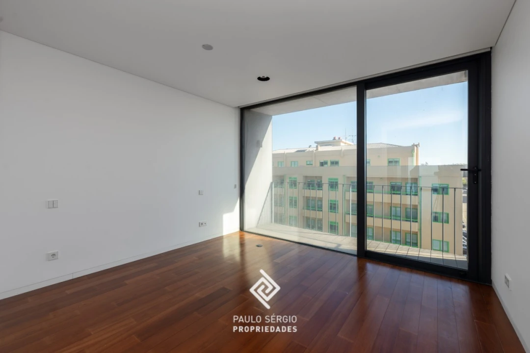 Apartamento T5 para Venda em Canidelo Foto 17