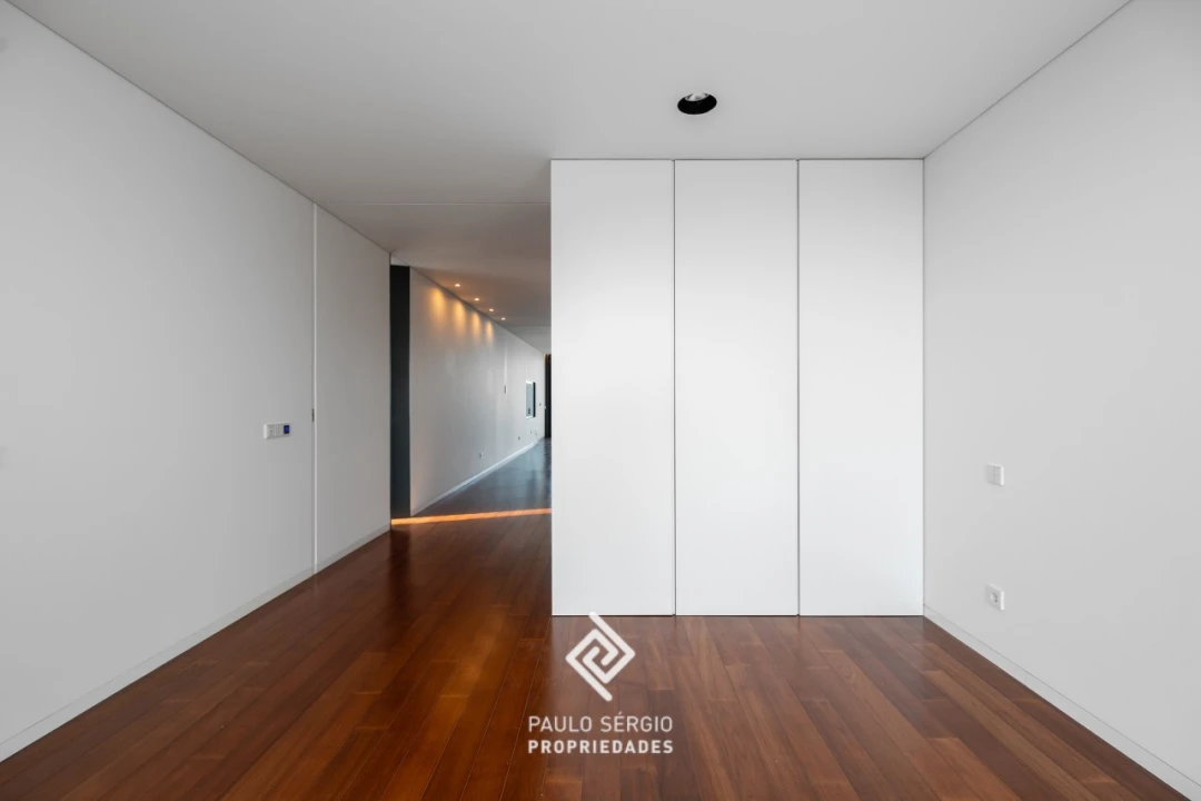 Apartamento T5 para Venda em Canidelo Foto 18