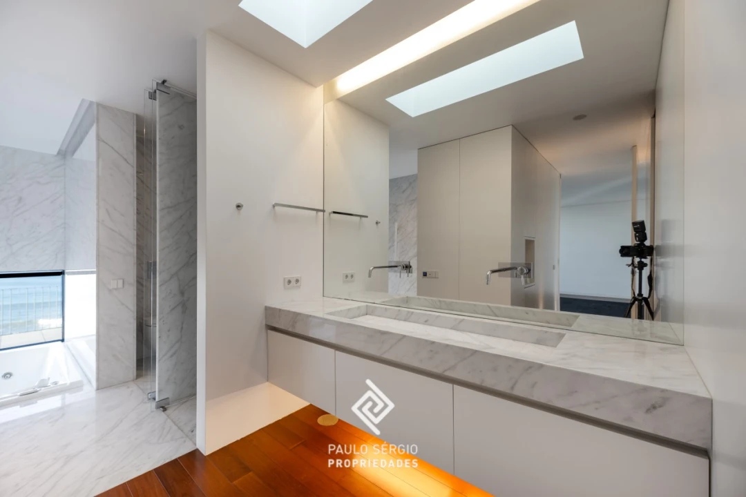 Apartamento T5 para Venda em Canidelo Foto 30