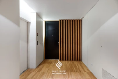 Apartamento T5 para Venda em Canidelo