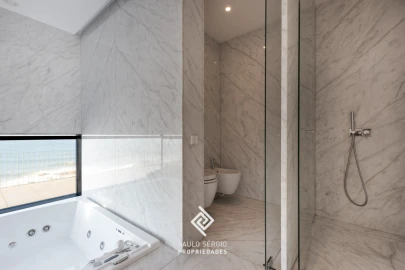 Apartamento T5 para Venda em Canidelo