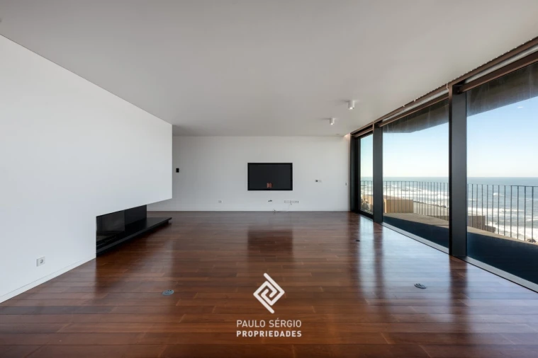 Apartamento T5 para Venda em Canidelo Foto 5