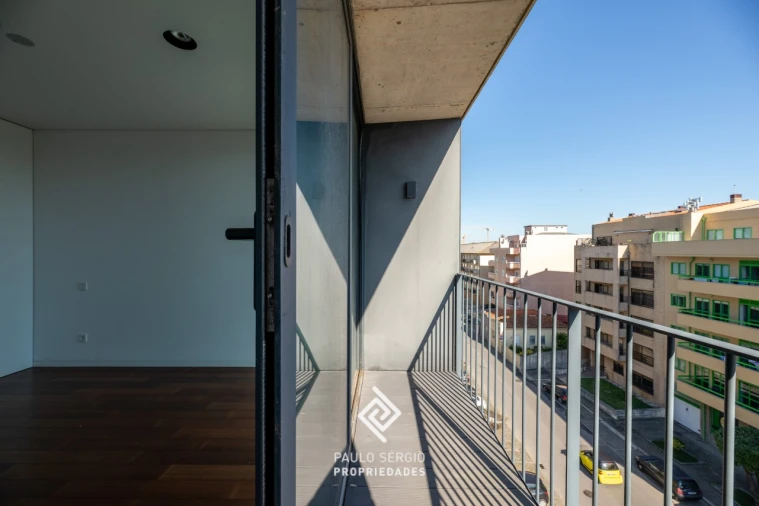 Apartamento T5 para Venda em Canidelo Foto 19