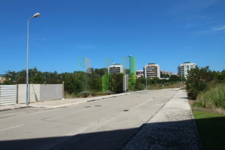 Moradia T4 para Venda em Tavarede Foto 29