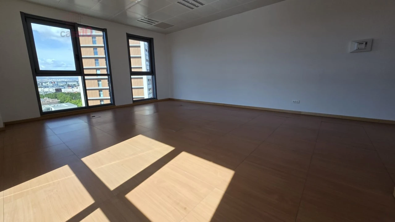 Escritório para Venda em Parque das Nações Foto 4