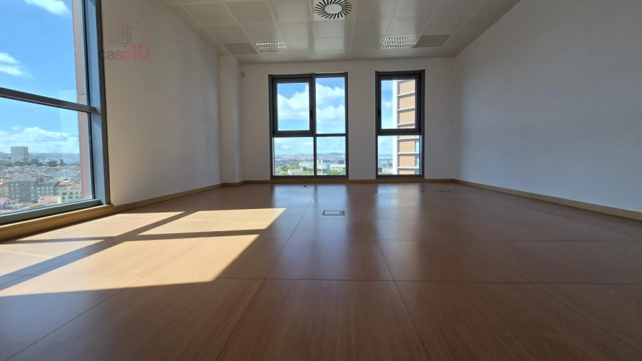 Escritório para Venda em Parque das Nações Foto 3