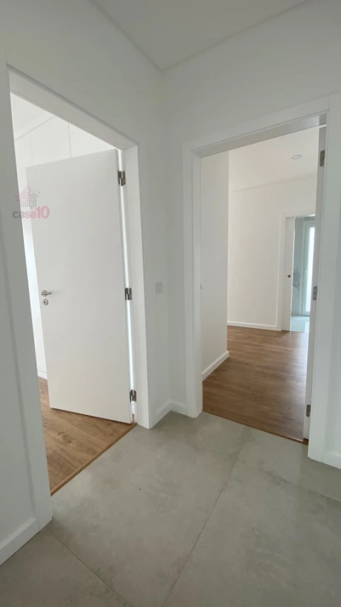 Moradia T4 para Venda em Nadadouro
