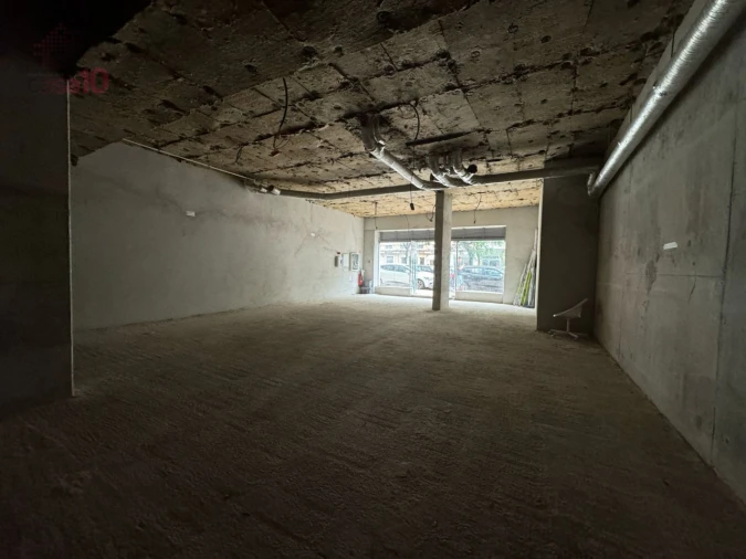 Loja para Venda em Alvalade Foto 3