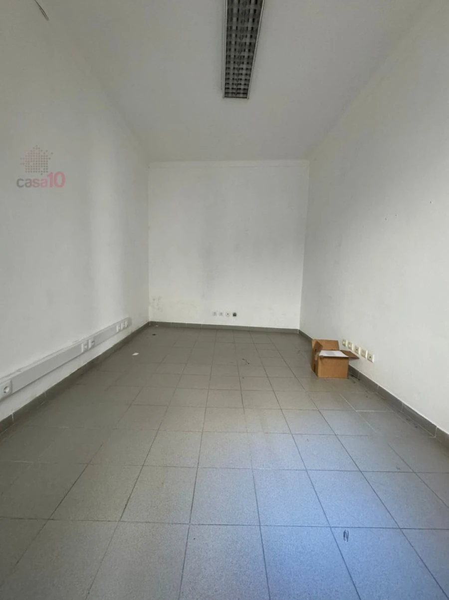 Loja para Venda em Évora (São Mamede, Sé, São Pedro e Santo Antão) Foto 11