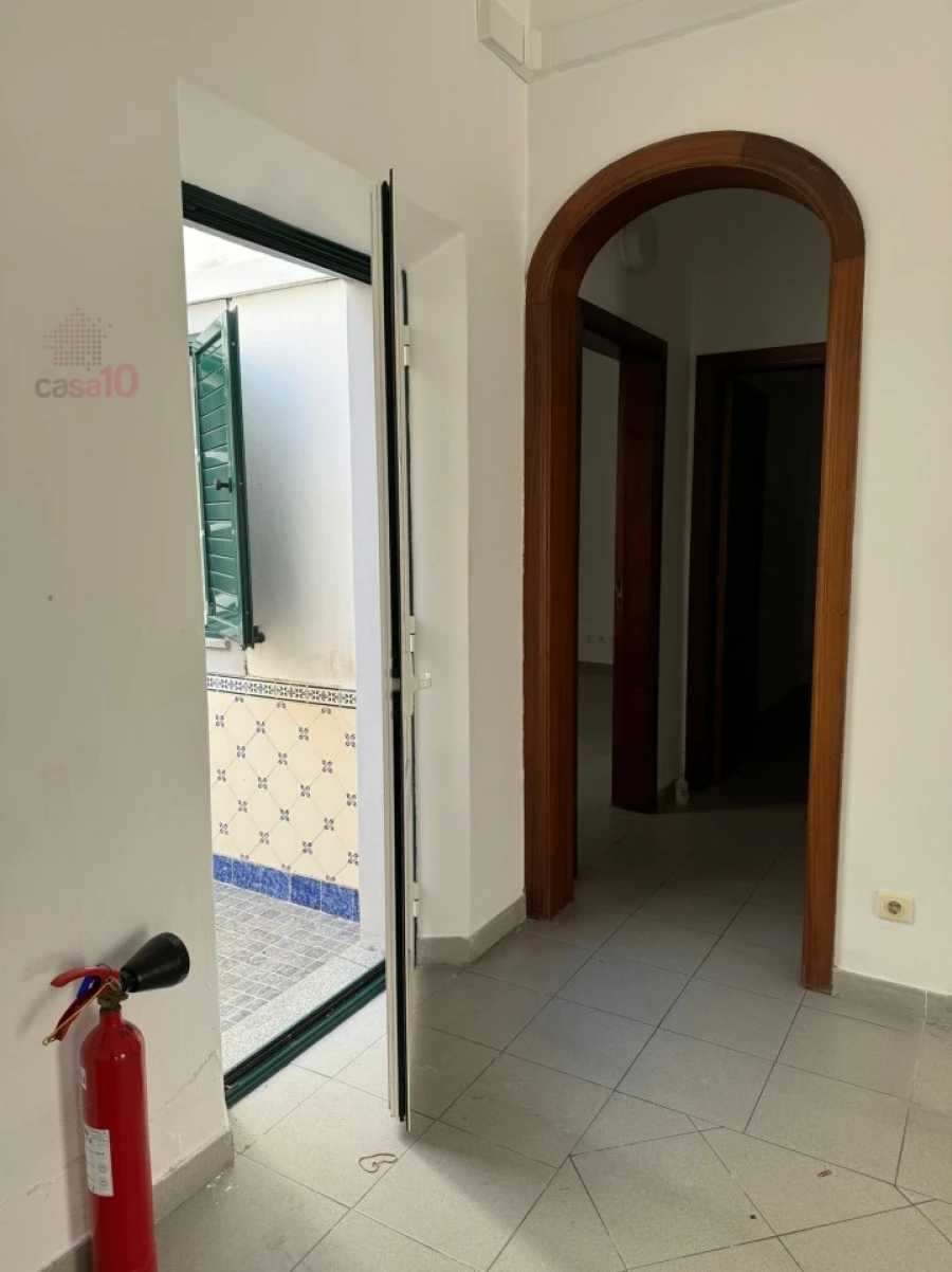 Loja para Venda em Évora (São Mamede, Sé, São Pedro e Santo Antão) Foto 8