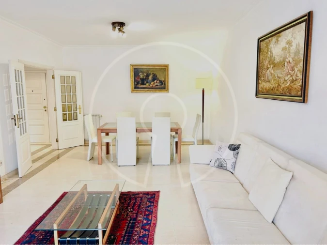 Apartamento T2 para Arrendamento em Cascais e Estoril Foto 3