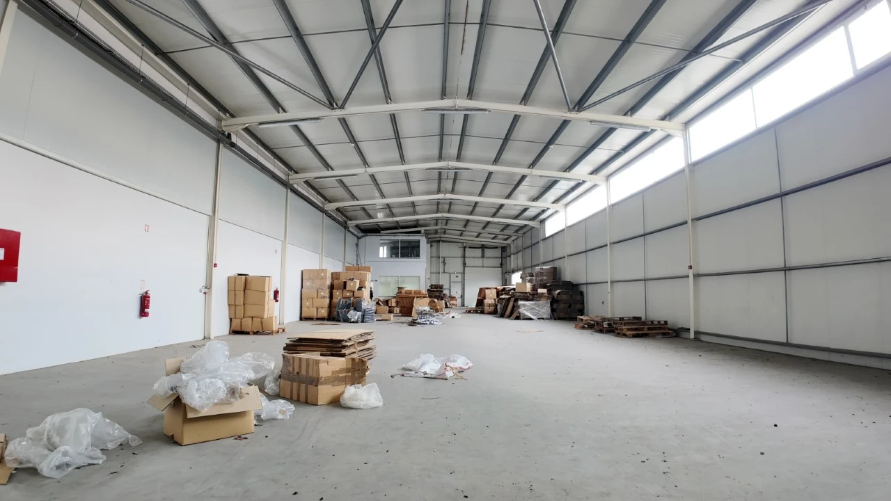 Armazém para Venda em Sande e São Lourenço Foto 1