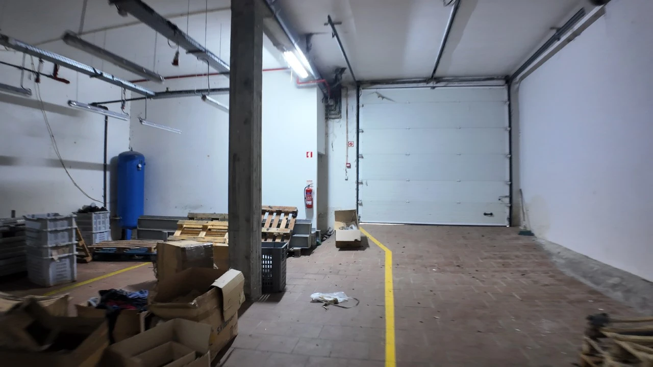 Armazém para Venda em Sande e São Lourenço Foto 43