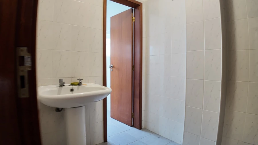 Armazém para Venda em Sande e São Lourenço Foto 15