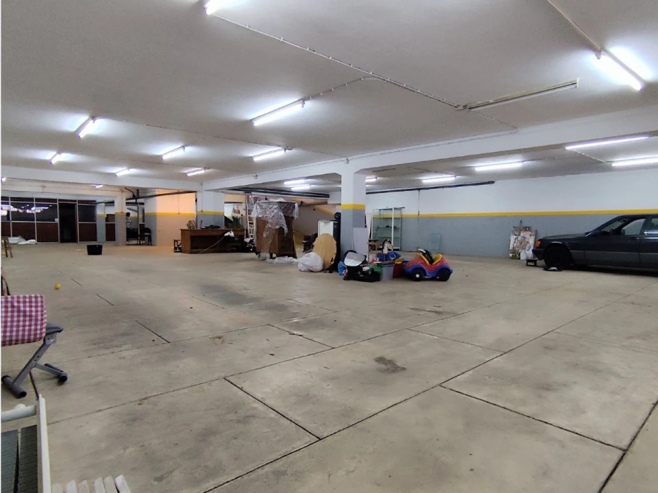 Armazém para Venda em Mafamude e Vilar do Paraíso Foto 6