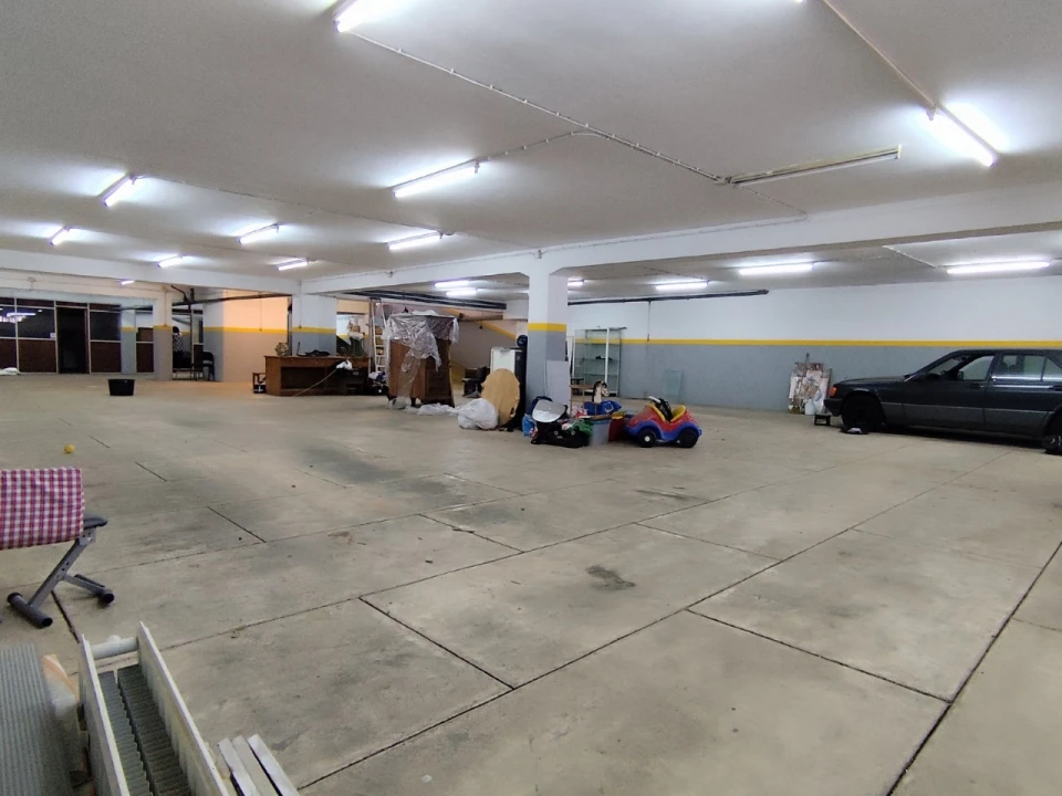 Armazém para Venda em Mafamude e Vilar do Paraíso Foto 2