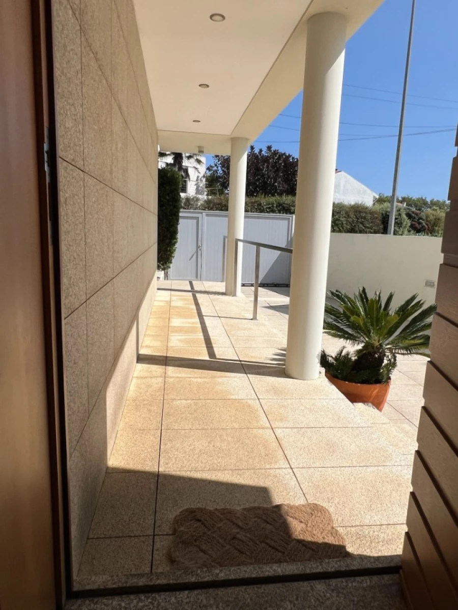 Moradia T3 para Venda em Arcozelo Foto 7