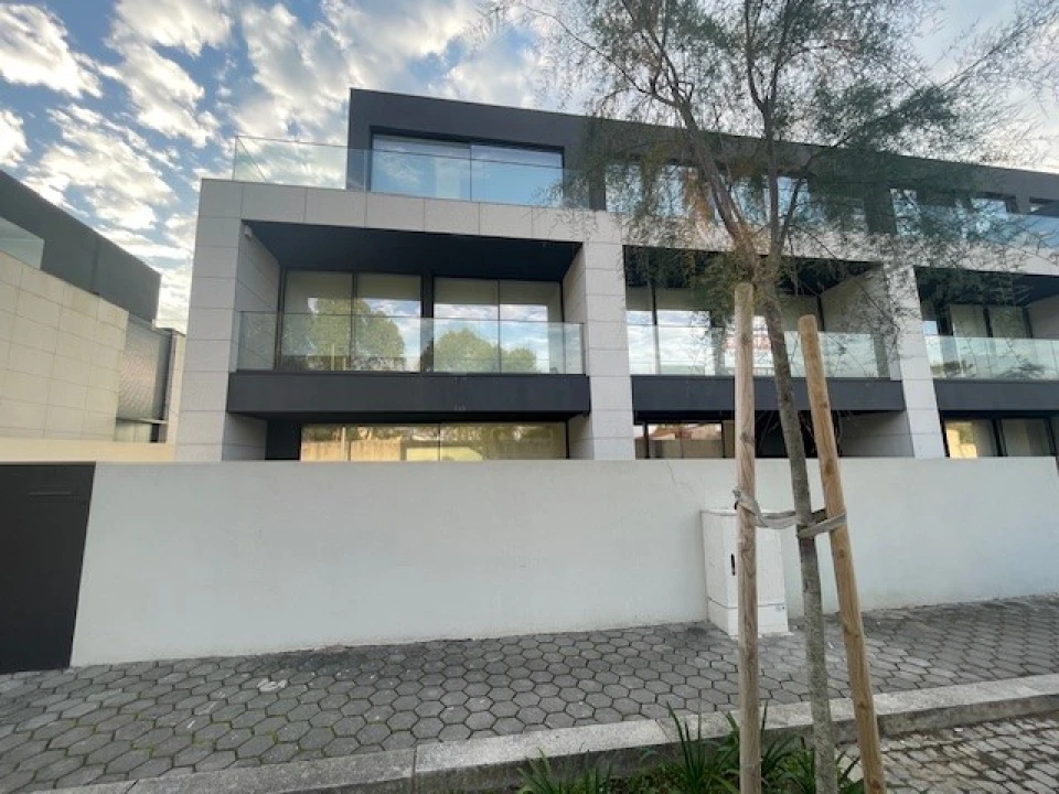 Moradia T4 para Venda em Canidelo Foto 1