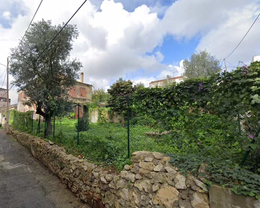 Moradia T3 para Venda em Queluz e Belas Foto 1