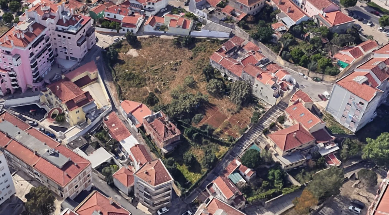 Moradia T3 para Venda em Queluz e Belas Foto 3