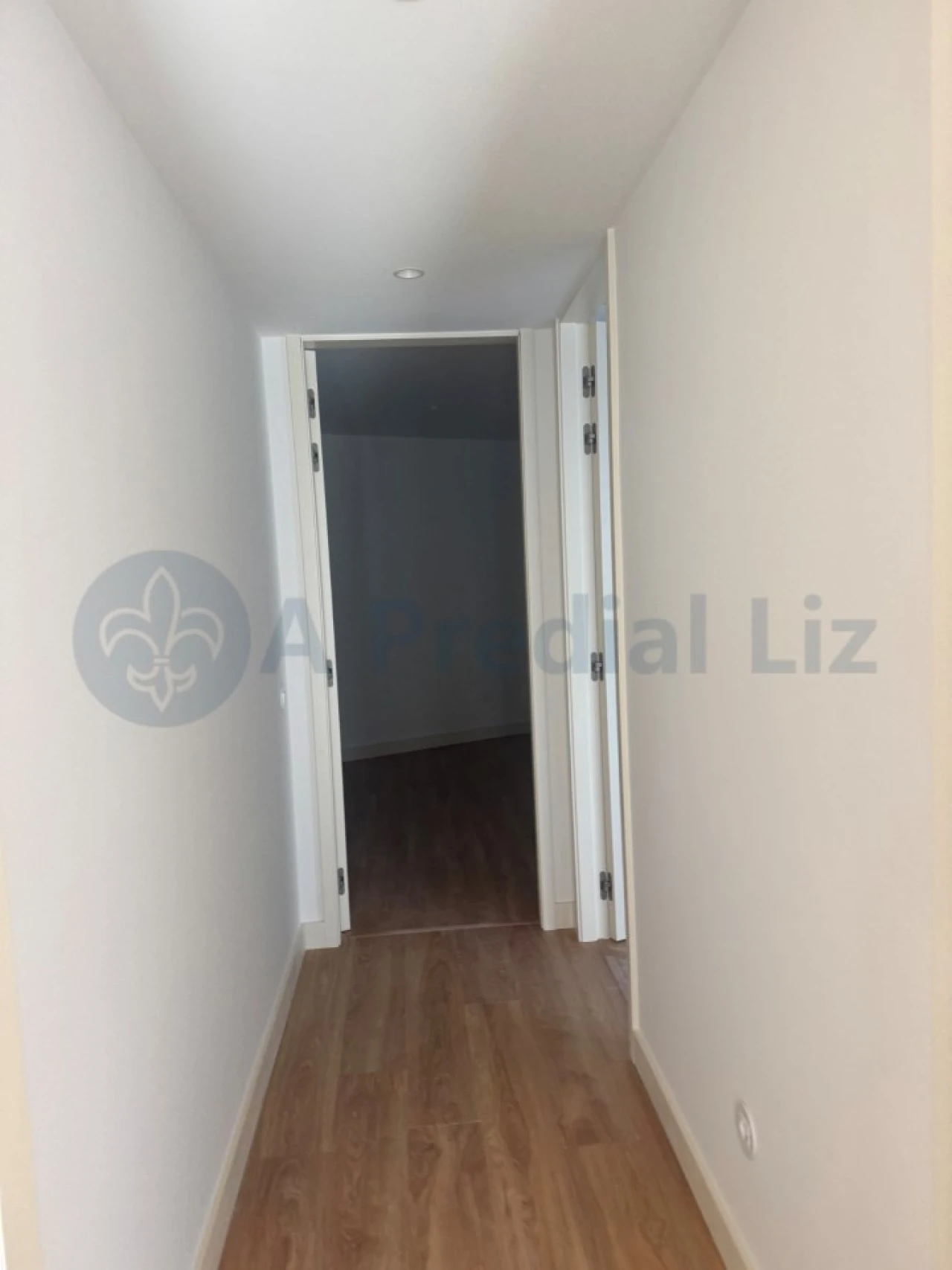 Apartamento T2 para Venda em Bonfim Foto 15