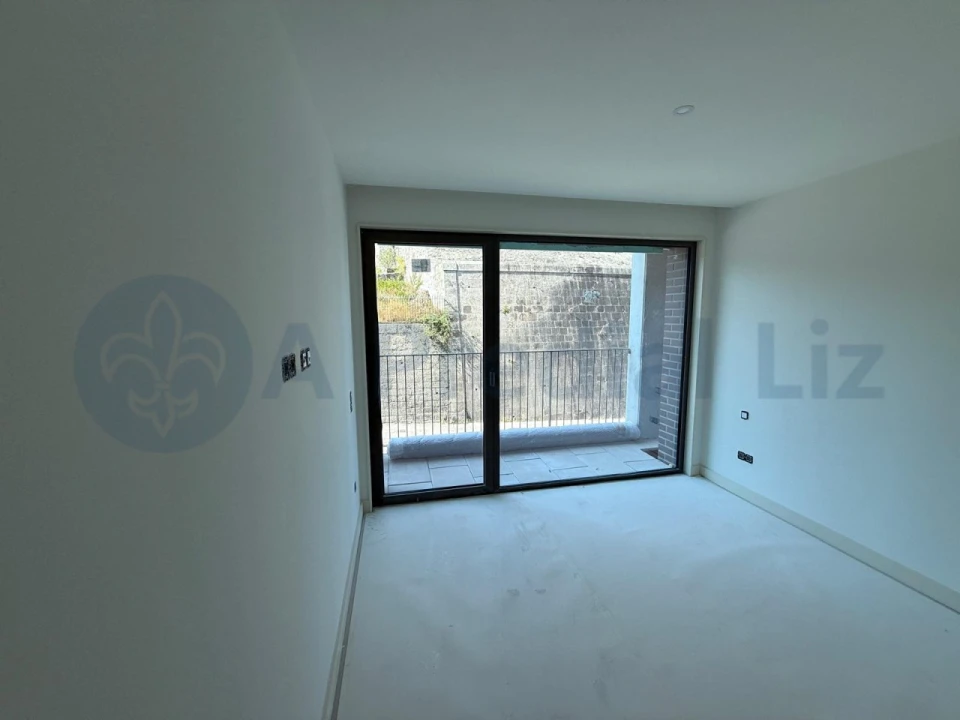 Apartamento T2 para Venda em Bonfim Foto 16