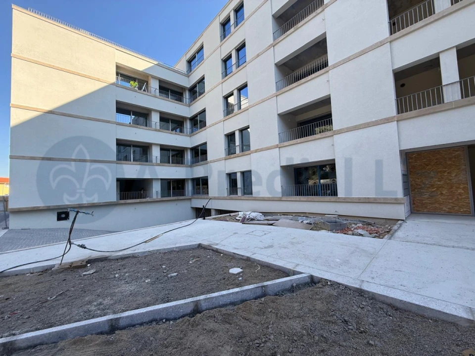 Apartamento T2 para Venda em Paranhos Foto 8