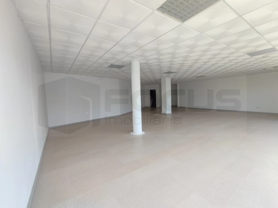 Loja para Venda em Aradas Foto 4