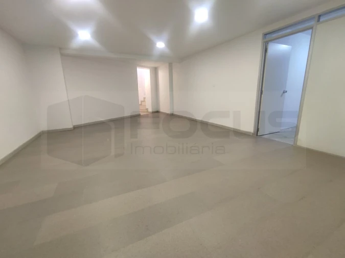 Loja para Venda em Aradas Foto 13