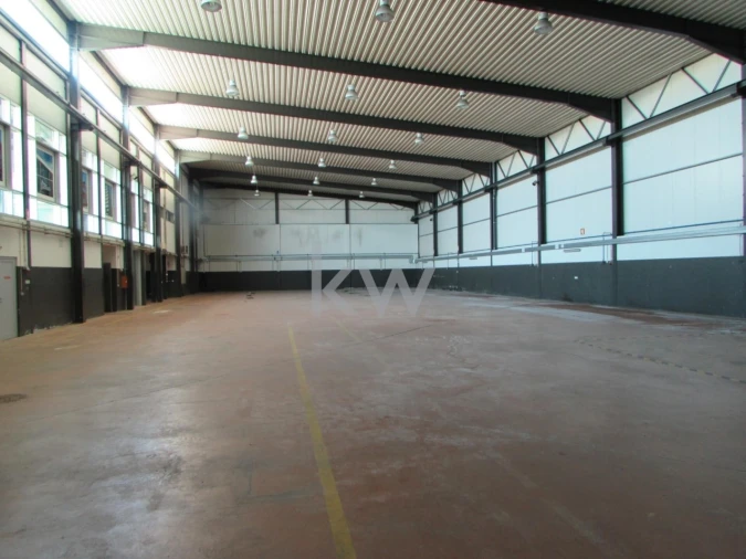 Armazém para Arrendamento em Atouguia Foto 4