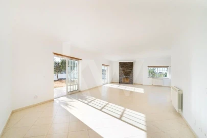 Moradia T5 para Venda em Colares
