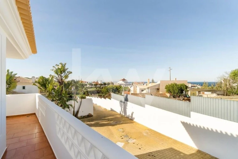 Moradia T5 para Venda em Colares Foto 37