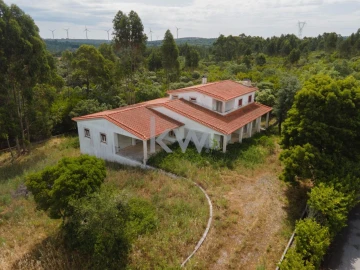 Moradia T5 para Venda em Fatima