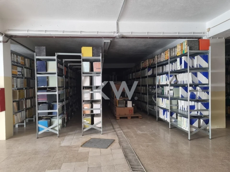 Armazém para Venda em Odivelas Foto 6
