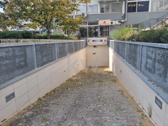 Armazém para Venda em Odivelas Foto 7