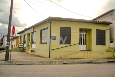 Loja para Venda em Regueira de Pontes
