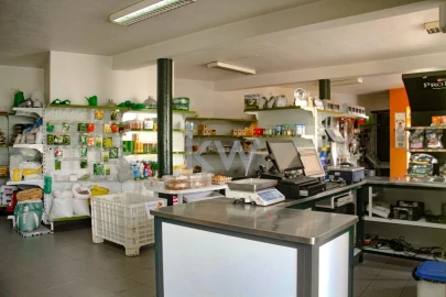 Loja para Venda em Regueira de Pontes