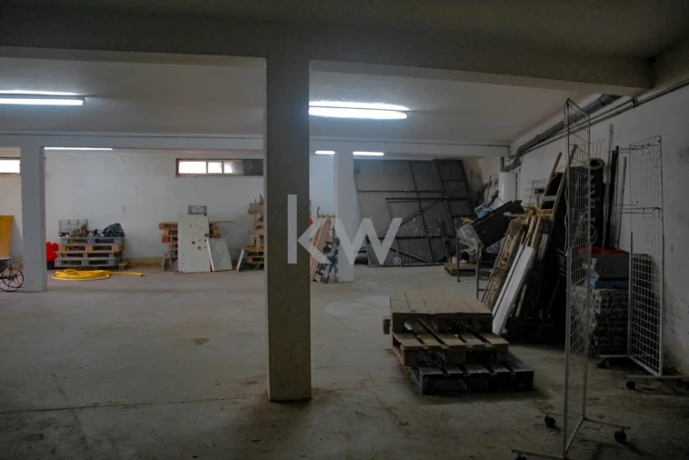 Loja para Venda em Regueira de Pontes Foto 17