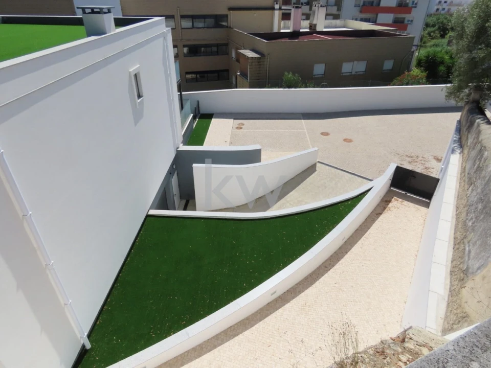 Moradia T3 para Venda em Leiria, Pousos, Barreira e Cortes Foto 17