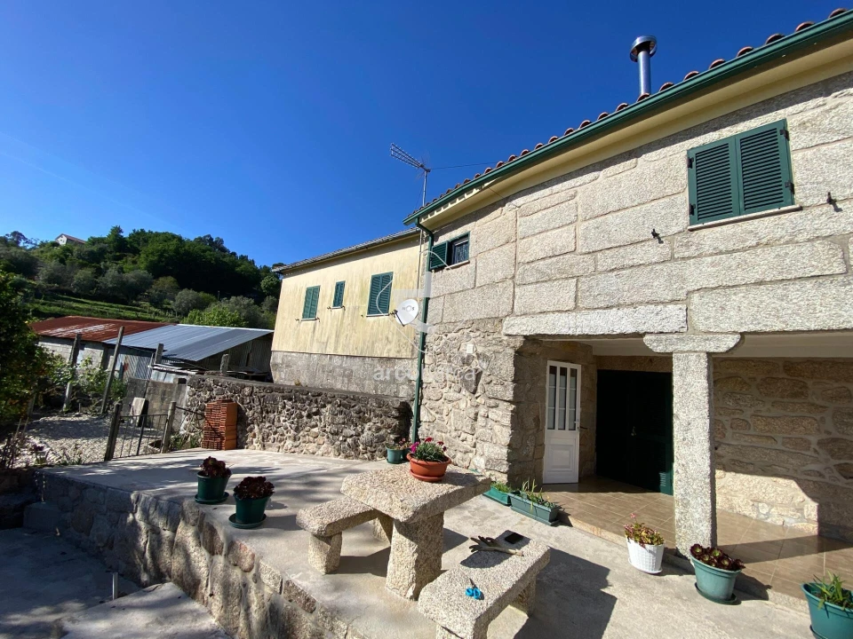 Moradia T2 para Venda em Couto Foto 45