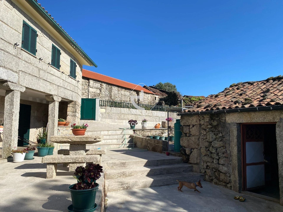 Moradia T2 para Venda em Couto Foto 27