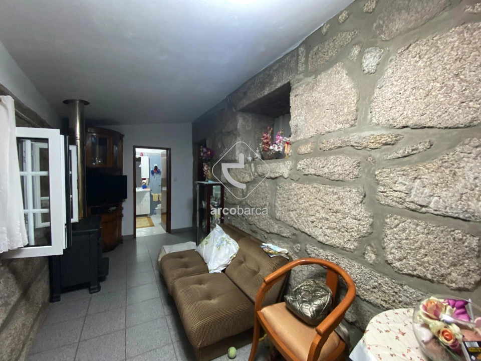 Moradia T2 para Venda em Couto Foto 10