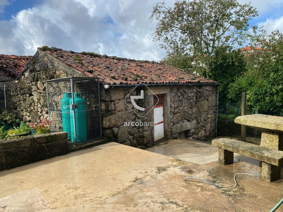 Moradia T2 para Venda em Couto Foto 5