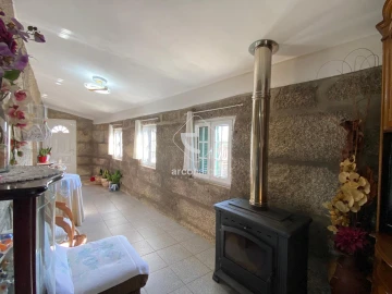 Moradia T2 para Venda em Couto