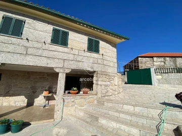 Moradia T2 para Venda em Couto