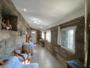 Moradia T2 para Venda em Couto